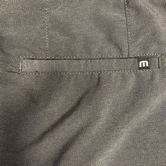 Travis Mathew Men's Flat Front High Rise Bermuda Golf Shorts Gray Size 34 - Picture 7 of 8